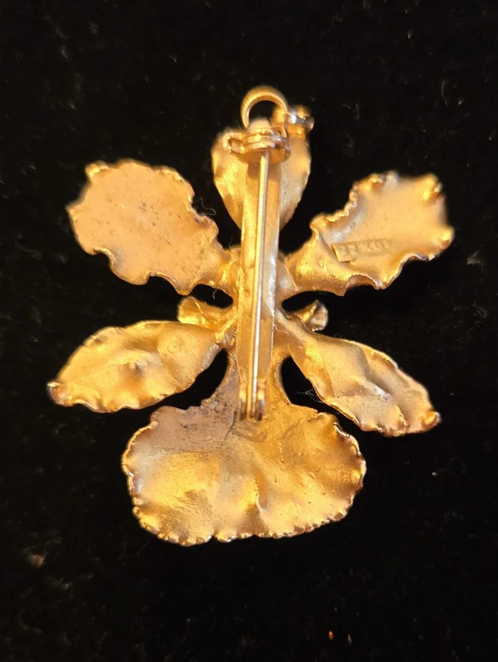 Source Unknown gold tone